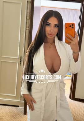 Escorta Anny 1