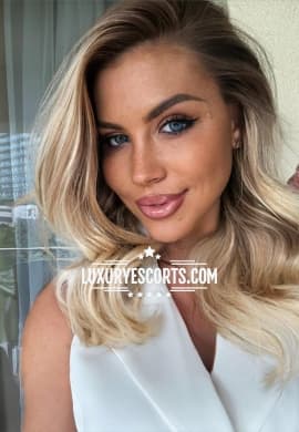 Escorta Emma 10