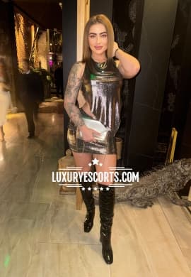 Escorta Qeenofall 17