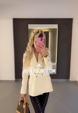 Escorta Ruxandra Luxury 19