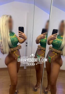 Escorta Yvonne 3
