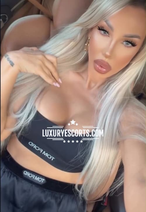 Yasmina27