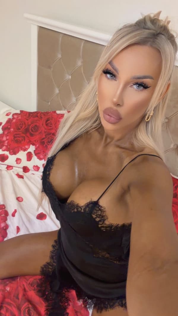 Yasmina27